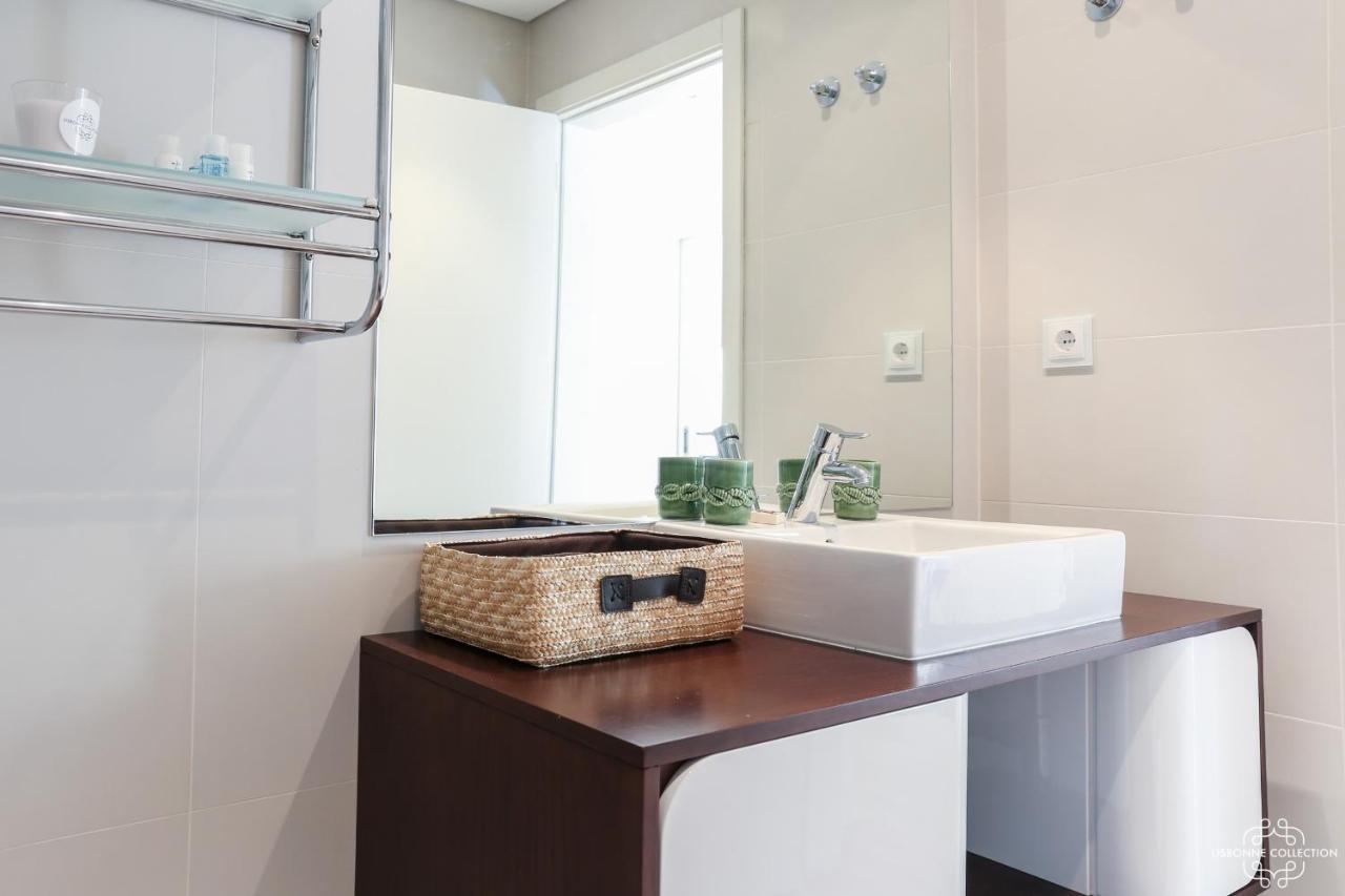 Azulejos' Charming Apartment With Terrace 2 By Lisbonne Collection エクステリア 写真